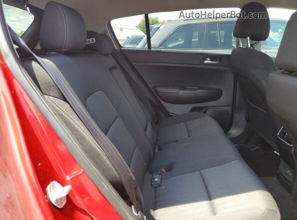 KNDPMCAC4H7232861 2017 KIA SPORTAGE Maroon Vista interior trasera