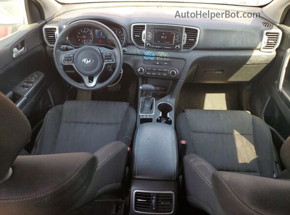 KNDPMCAC4H7257789 2017 KIA SPORTAGE Red Առջևի վահանակի տեսք