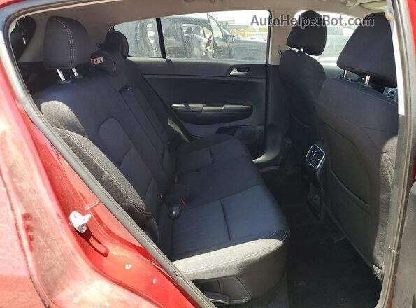 KNDPMCAC4H7257789 2017 KIA SPORTAGE Red Սալոնի հետևի տեսք