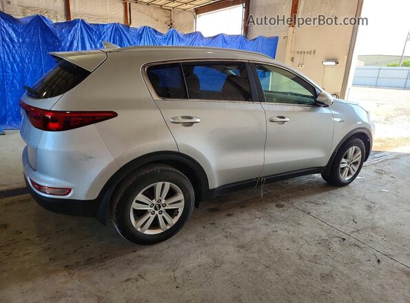 KNDPMCAC4H7260305 2017 KIA SPORTAGE Silver Trasero derecho