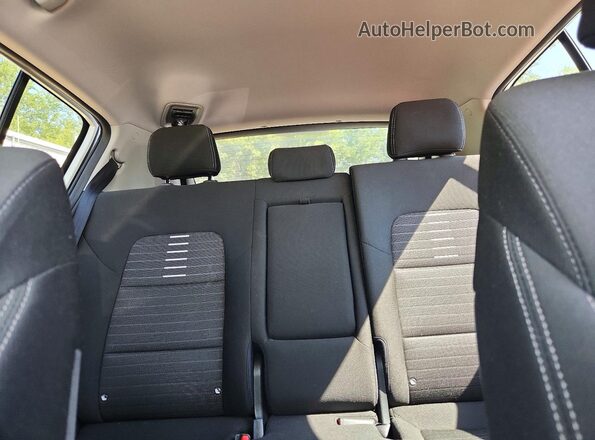 KNDPMCAC4K7523075 2019 KIA SPORTAGE White უკანა სავარძლების ხედი