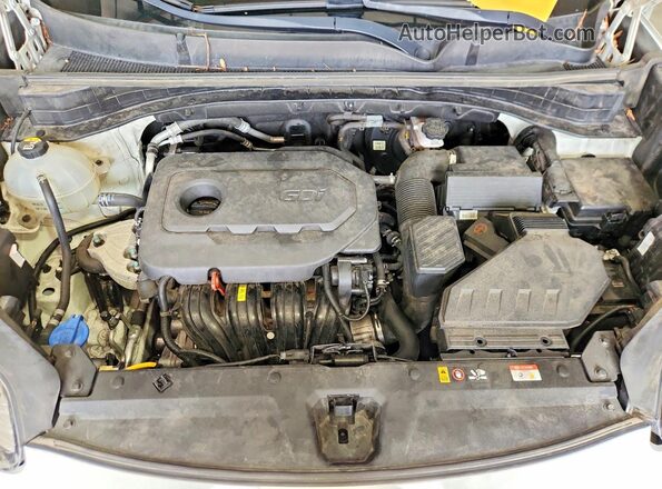 KNDPMCAC4L7636221 2020 KIA SPORTAGE White Engine compartment view