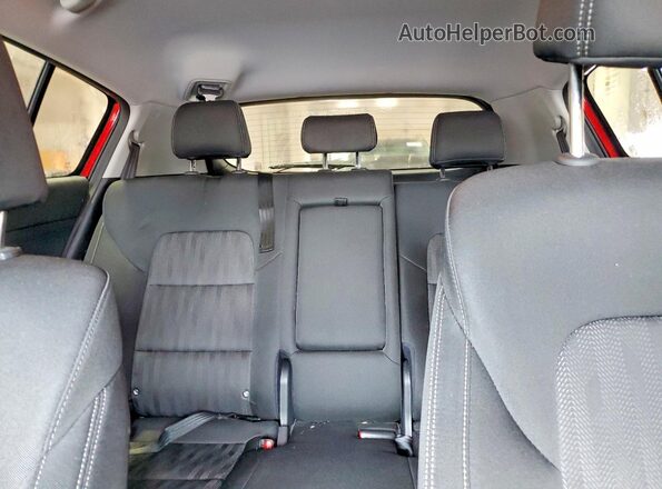 KNDPMCAC4L7724685 2020 KIA SPORTAGE Maroon Rear seats view