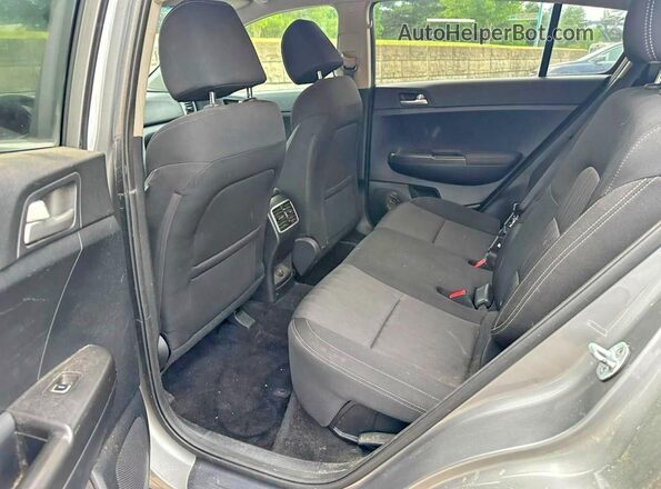 KNDPMCAC4L7764345 2020 KIA SPORTAGE Gray Widok z tyłu