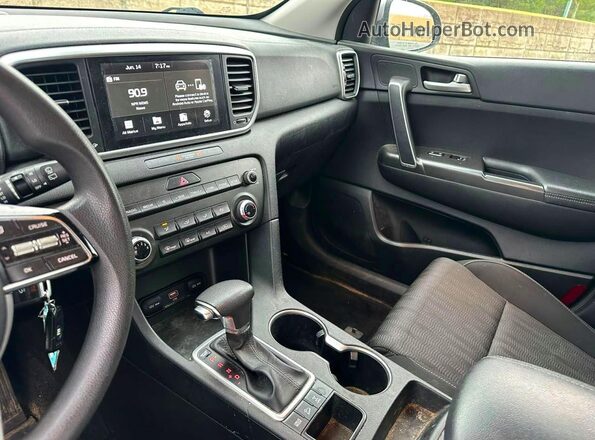KNDPMCAC4L7764345 2020 KIA SPORTAGE Gray Widok naklejki z numerem VIN