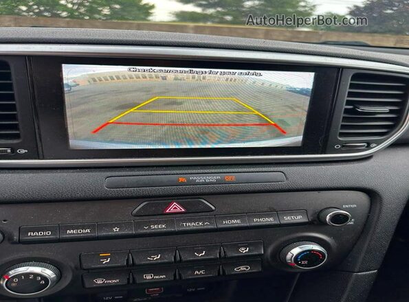 KNDPMCAC4L7764345 2020 KIA SPORTAGE Gray Widok wnętrza z tyłu