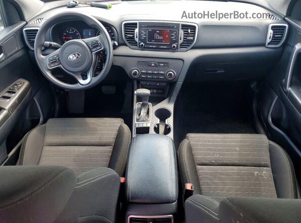 KNDPMCAC5H7291885 2017 KIA SPORTAGE Белый Вид панели приборов