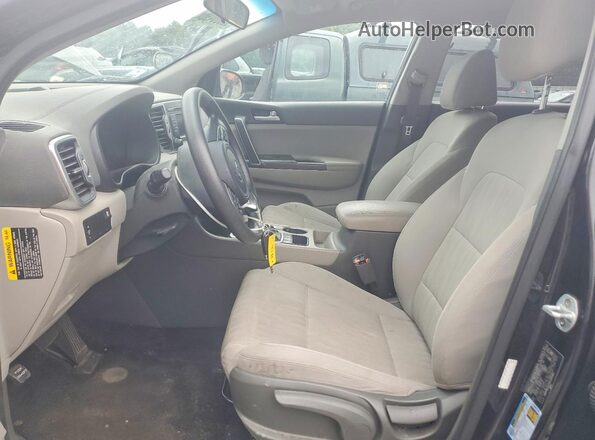 KNDPMCAC5H7295967 2017 KIA SPORTAGE Черный Вид салона спереди