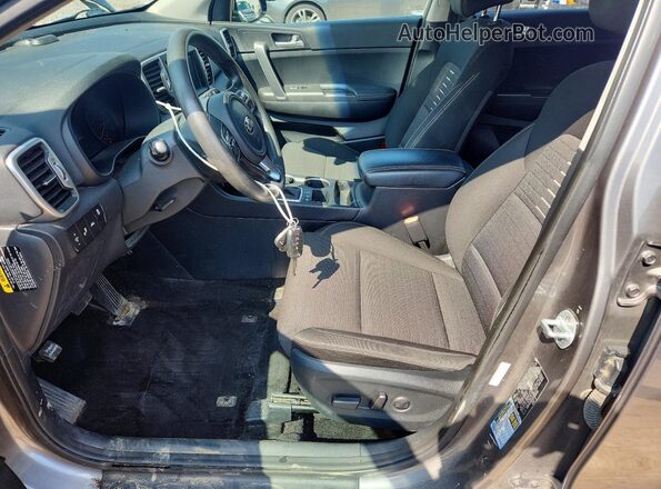 KNDPMCAC5J7308349 2018 KIA SPORTAGE Gray წინა სალონის ხედი
