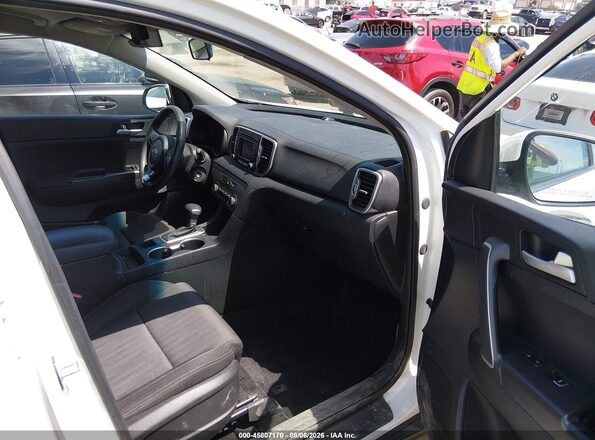 KNDPMCAC5K7510349 2019 KIA SPORTAGE White Front interior view