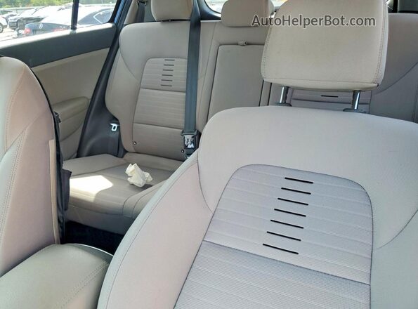 KNDPMCAC5K7597069 2019 KIA SPORTAGE Blue Vista de los asientos traseros