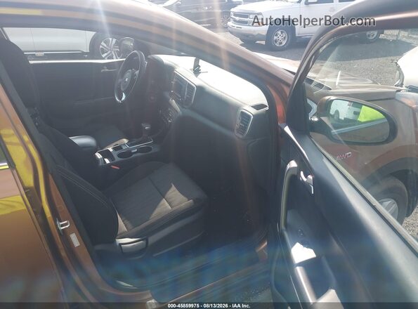 KNDPMCAC6H7120708 2017 KIA SPORTAGE Dark Brown Widok wnętrza z przodu