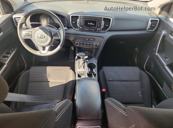 KNDPMCAC6J7340503 2018 KIA SPORTAGE Black Առջևի վահանակի տեսք