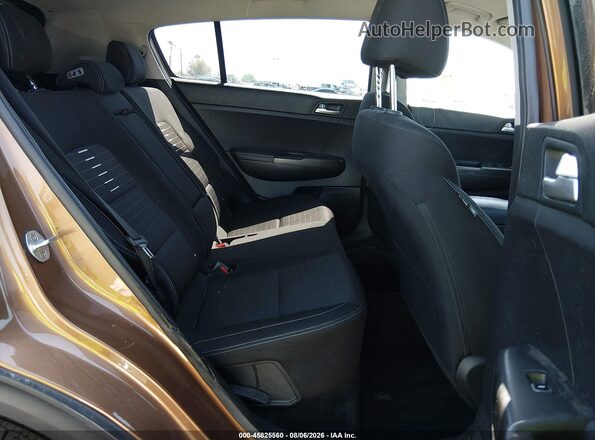 KNDPMCAC6J7349301 2018 KIA SPORTAGE Tan Вид наклейки з VIN-кодом