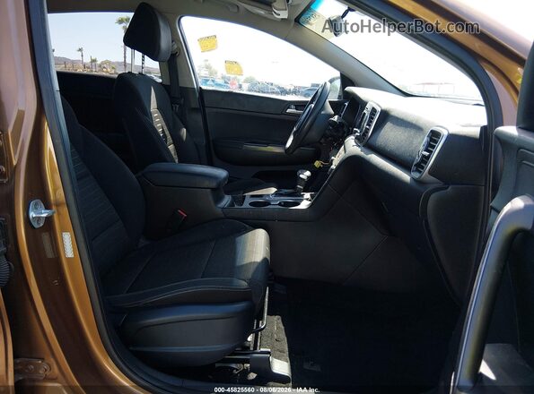 KNDPMCAC6J7349301 2018 KIA SPORTAGE Tan Вид салону спереду