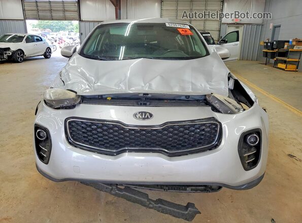 KNDPMCAC6J7371198 2018 KIA SPORTAGE Серебряный Вид спереди