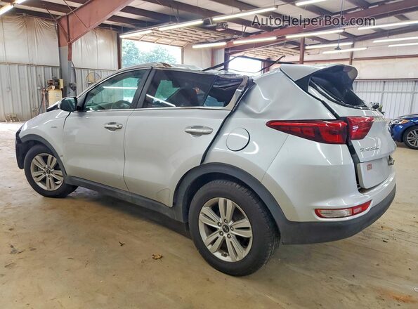 KNDPMCAC6J7371198 2018 KIA SPORTAGE Серебряный Задняя левая четверть