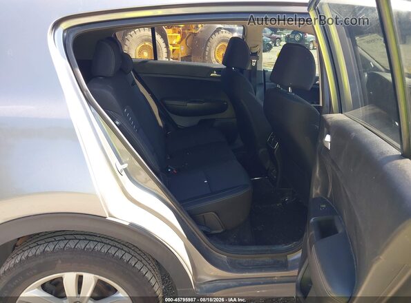 KNDPMCAC6J7421307 2018 KIA SPORTAGE Gray Вид наклейки з VIN-кодом