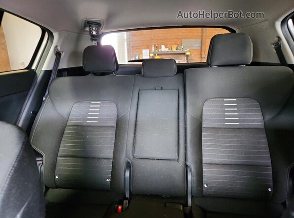 KNDPMCAC7H7266034 2017 KIA SPORTAGE Gray Հետևի նստատեղերի տեսք