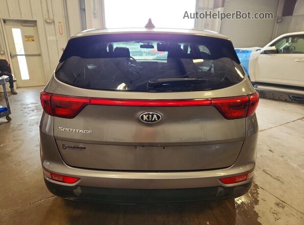 KNDPMCAC7K7560265 2019 KIA SPORTAGE Gray Rear view