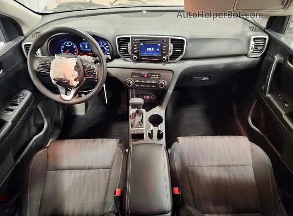 KNDPMCAC7K7560265 2019 KIA SPORTAGE Gray Dashboard view