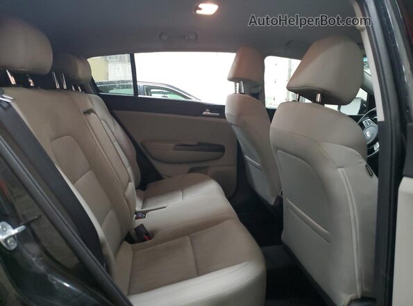 KNDPMCAC7M7850864 2021 KIA SPORTAGE Black Вид задньої частини салону