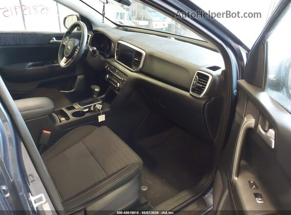 KNDPMCAC7N7019768 2022 KIA SPORTAGE Синий Вид салона спереди