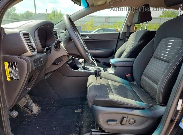 KNDPMCAC8H7036650 2017 KIA SPORTAGE Black Front interior view