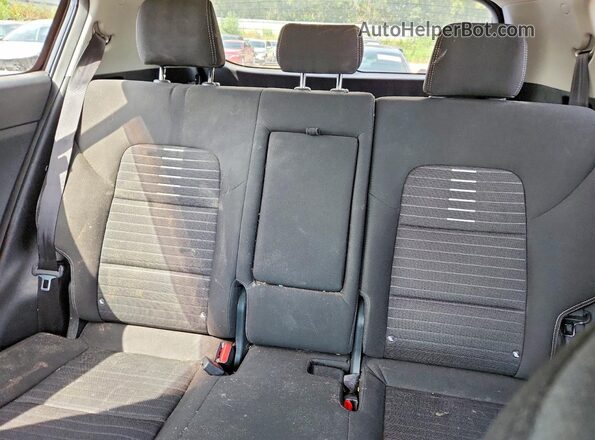 KNDPMCAC8H7036650 2017 KIA SPORTAGE Black Rear seats view