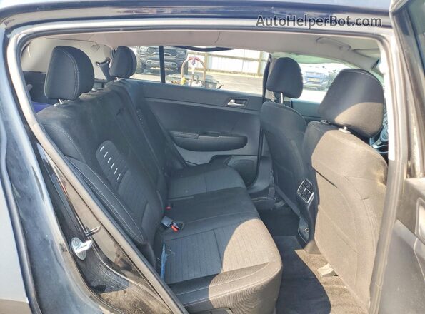 KNDPMCAC8H7098663 2017 KIA SPORTAGE Black უკანა სალონის ხედი