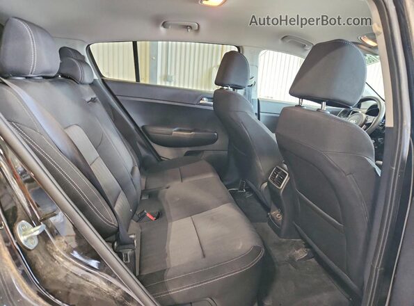 KNDPMCAC8L7742347 2020 KIA SPORTAGE Black Вид задньої частини салону