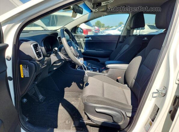 KNDPMCAC8L7787918 2020 KIA SPORTAGE White Vista interior delantera