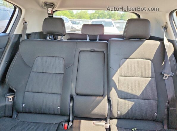KNDPMCAC8L7787918 2020 KIA SPORTAGE White Vista de los asientos traseros