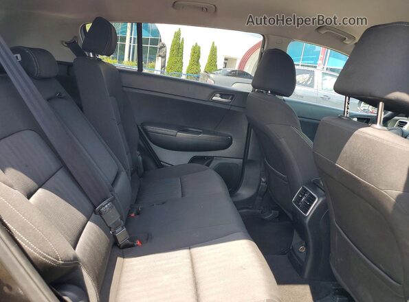KNDPMCAC9H7039749 2017 KIA SPORTAGE Черный Вид задней части салона