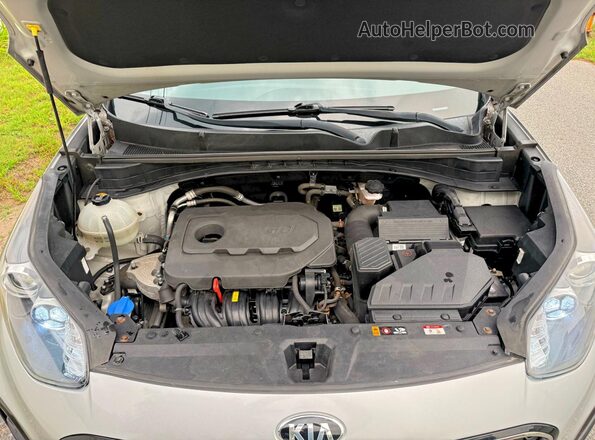 KNDPMCAC9L7705663 2020 KIA SPORTAGE Silver Vista interior delantera
