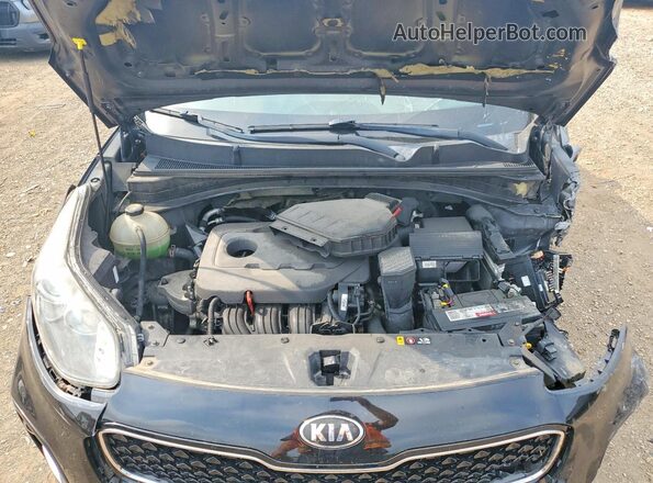 KNDPMCACXH7065065 2017 KIA SPORTAGE Black Widok komory silnika