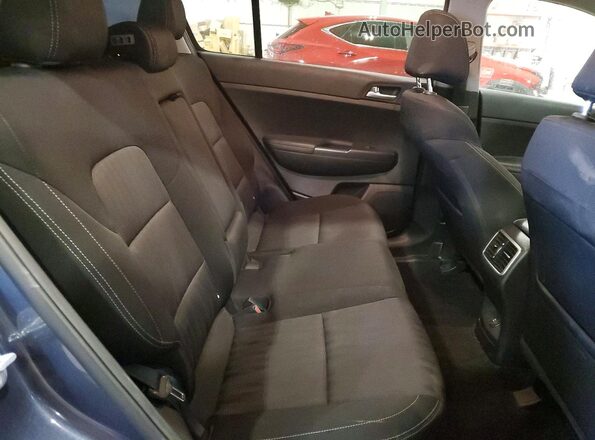 KNDPMCACXH7139827 2017 KIA SPORTAGE Угольный Вид задней части салона