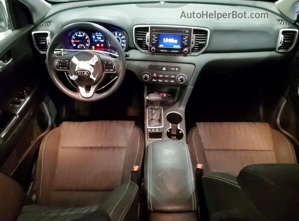 KNDPMCACXH7139827 2017 KIA SPORTAGE Угольный Вид панели приборов