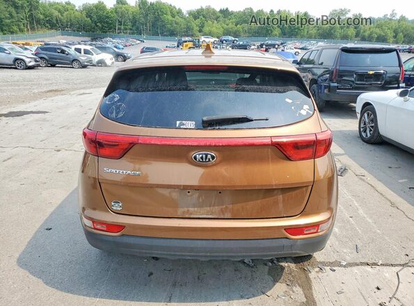 KNDPMCACXJ7429619 2018 KIA SPORTAGE Brown Rear view