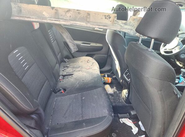 KNDPMCACXK7577626 2019 KIA SPORTAGE Красный Вид задней части салона