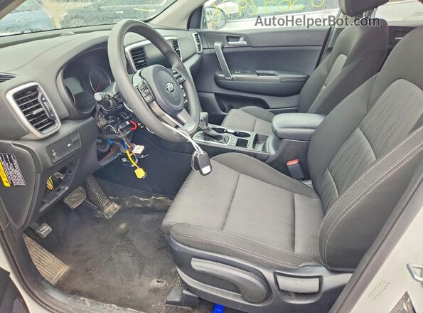 KNDPMCACXN7002964 2022 KIA SPORTAGE White Սալոնի դիմացի տեսք