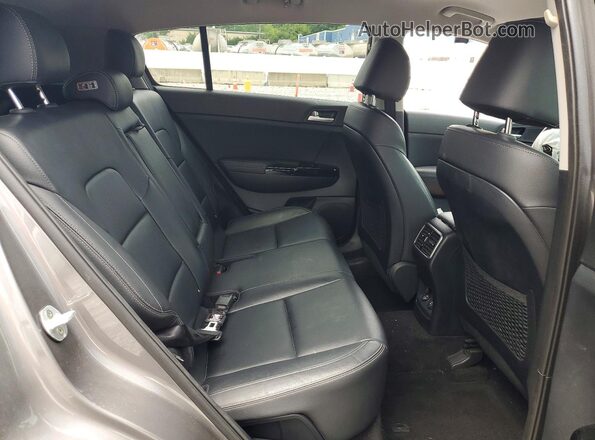 KNDPN3AC0K7549444 2019 KIA SPORTAGE Silver Вид задньої частини салону