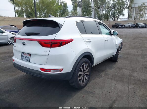 KNDPN3AC3J7401268 2018 KIA SPORTAGE Белый Задняя правая четверть