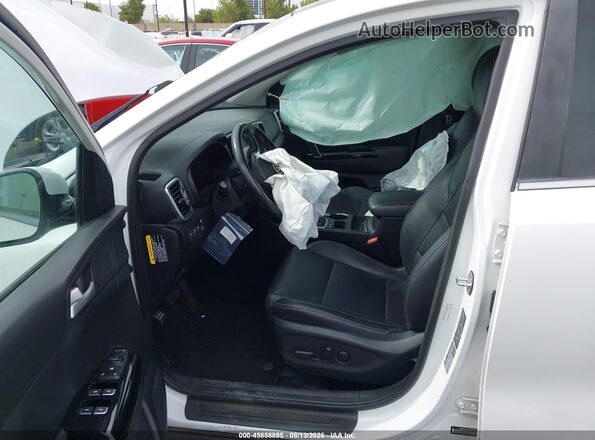 KNDPN3AC3J7401268 2018 KIA SPORTAGE Белый Вид салона спереди
