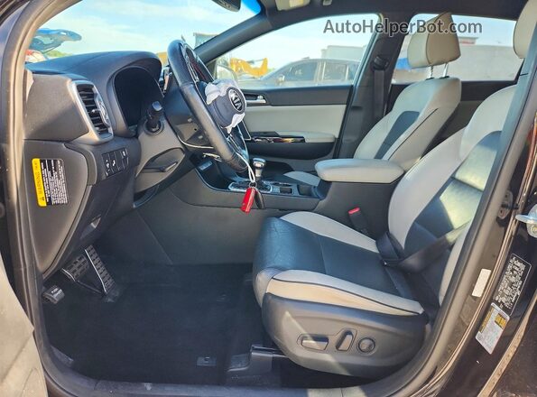 KNDPN3AC3J7467853 2018 KIA SPORTAGE Gray 360 interior view