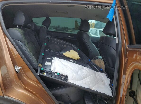 KNDPN3AC4J7355725 2018 KIA SPORTAGE Brown Vista interior trasera
