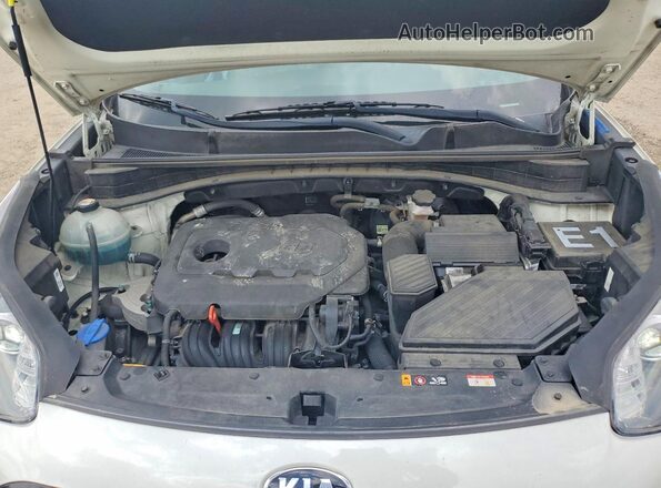 KNDPN3AC4M7846929 2021 KIA SPORTAGE White Vista interior trasera