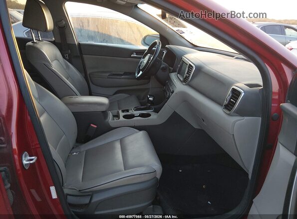 KNDPN3AC5H7105159 2017 KIA SPORTAGE Red Front interior view