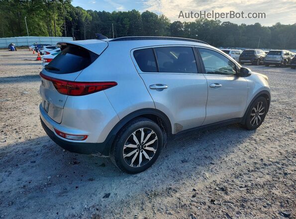 KNDPN3AC7J7418140 2018 KIA SPORTAGE Серебряный Задняя правая четверть