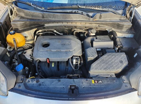 KNDPN3AC7J7418140 2018 KIA SPORTAGE Серебряный Вид задней части салона